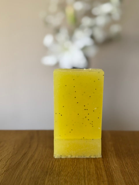 Zitronen-Peeling-Seife – Handgemachte vegane Glycerinseife