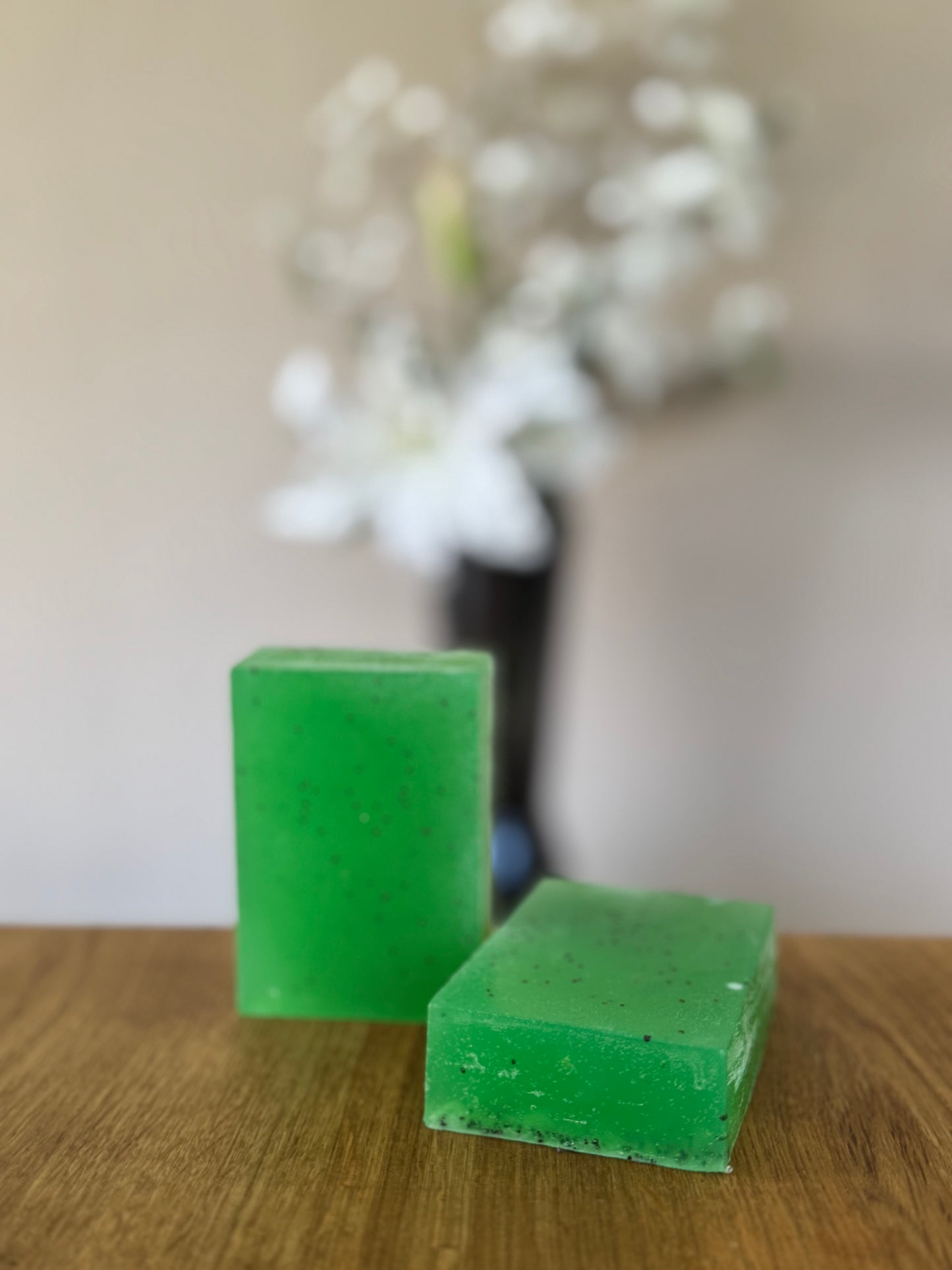 Kiwi-Peeling-Seife – Handgemachte vegane Glycerinseife