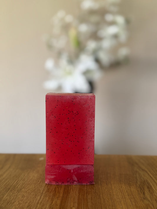 Erdbeer-Peeling-Seife – Handgemachte vegane Glycerinseife